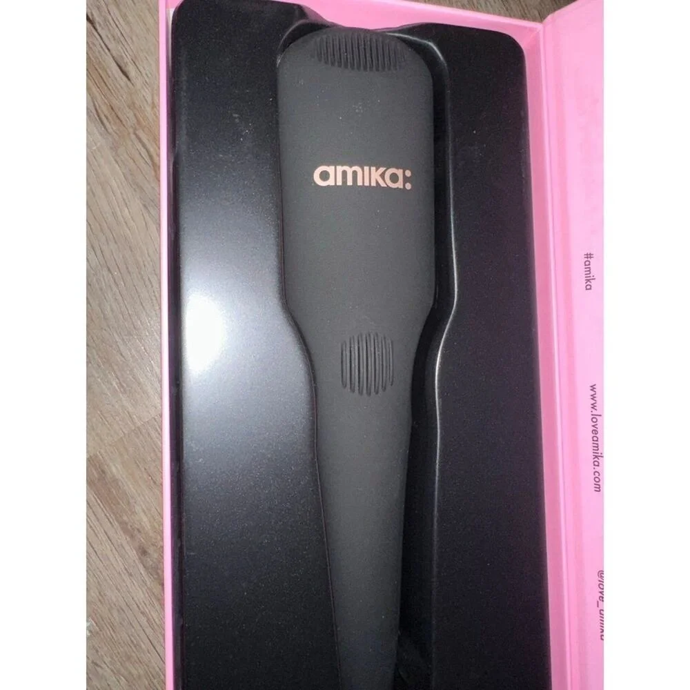 amika Polished Perfection Thermal‎ Straightening Brush 2.0 hair care